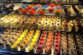 عرضه شیرینی شب عید بدون قیمت مصوب / جزئیات اعلام شد