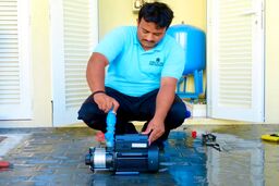 چین، امارات و ترکیه به داد ایران رسیدند / پمپ و منبع آب گرفتیم