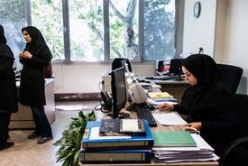 برنامه دولت برای استخدام ۱۰۰ هزار نفر